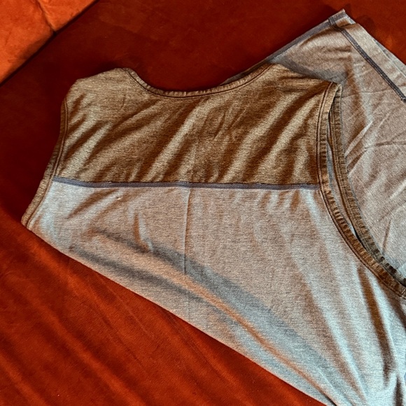 Two toned Lululemon Tank - Picture 2 of 2